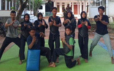 EKSTRAKURIKULER PENCAK SILAT